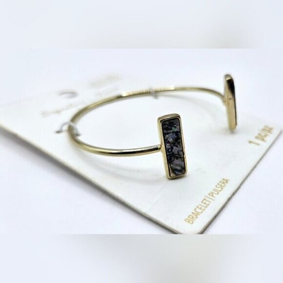 Bead Landing Signature Natural Shell Bracelet Nickle Free. - Picture 2 of 6